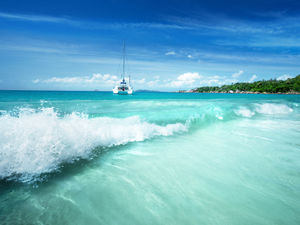 Praslin Seychelles beach